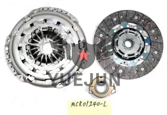 Qualità 31001-0W061,MCK01240-L,31001-05030, 832068,300 0950 720，SIZE:240*21 Engine：Toyota Motor (Imported) AURIS (_E15_) 2.0 D-4D (ADE150_, ADE150R),1AD-FTV 1AD-FTV  FOR TOYOTA CLUTCH KIT Fabbrica